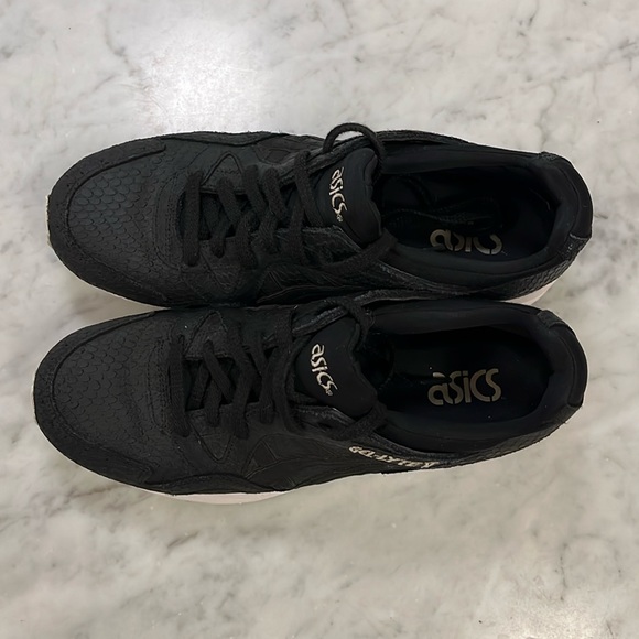 Asics Gel-Lyte V Women’s 9.5 Black - Picture 4 of 7